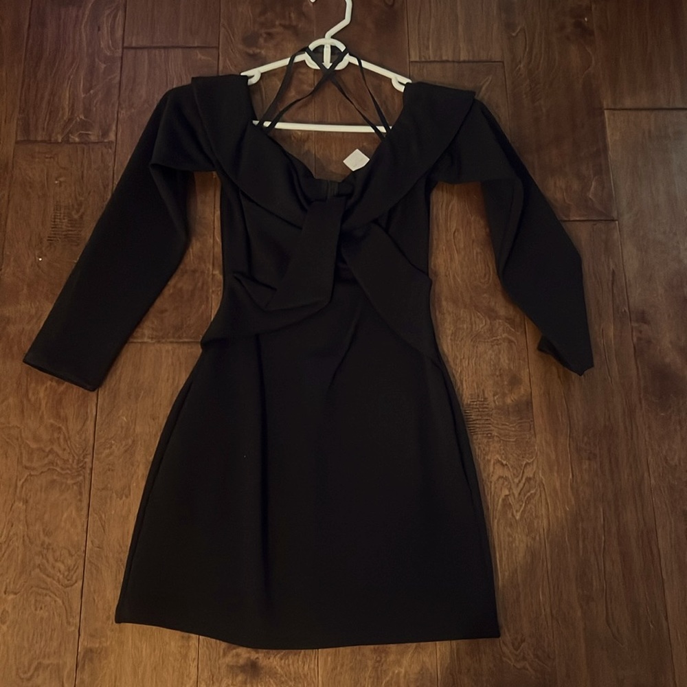 Ale, XS black cocktail dress. Back zip with hook & eye.